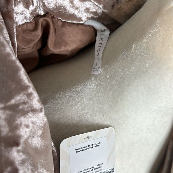 Fabletics  Wander Crushed Velour Cropped Puffer Jacket NWT Size Large Neutral - Picture 8 of 9